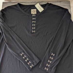 Chaser Long Sleeve Hook And Eye Henley (Evereve)